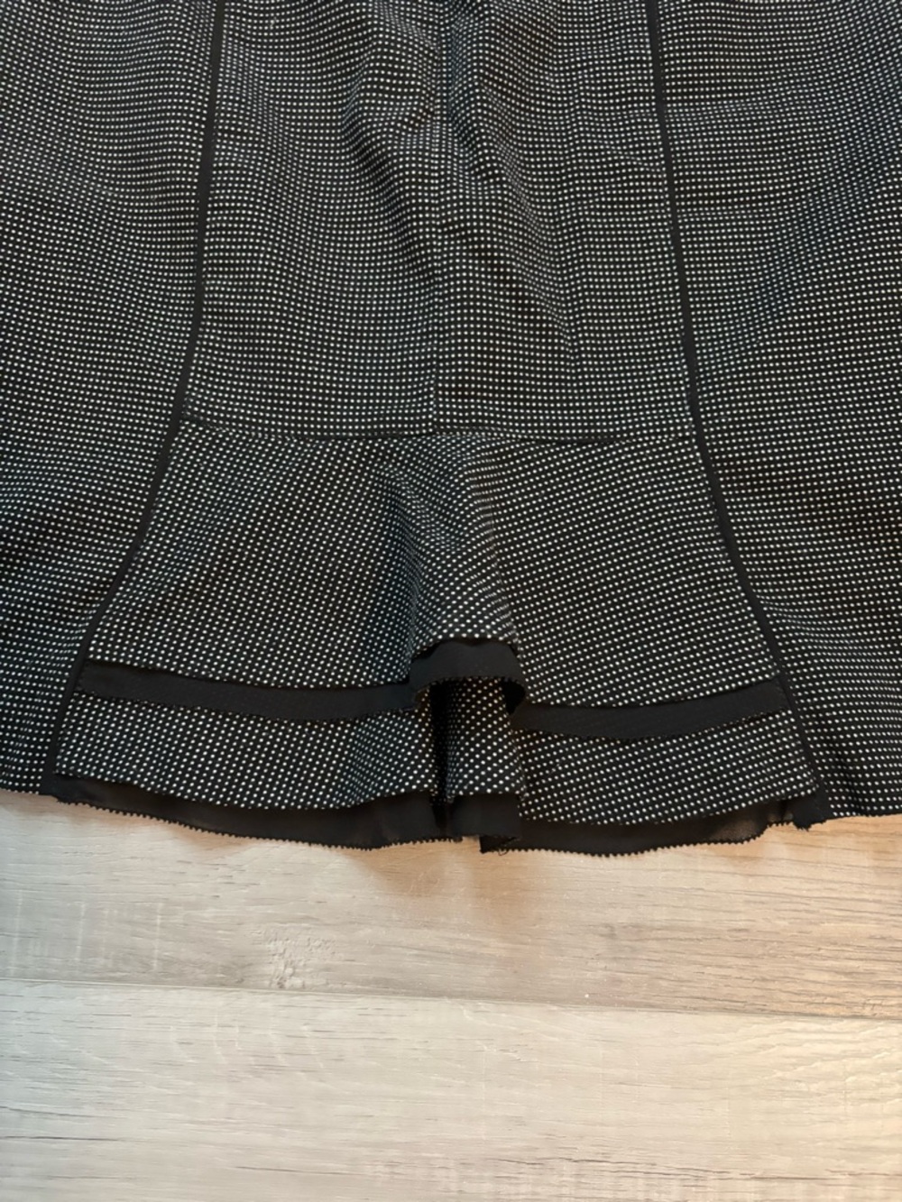 White House Black Market Pencil Skirt Size 8 Black White Polka Dot - Picture 5 of 7